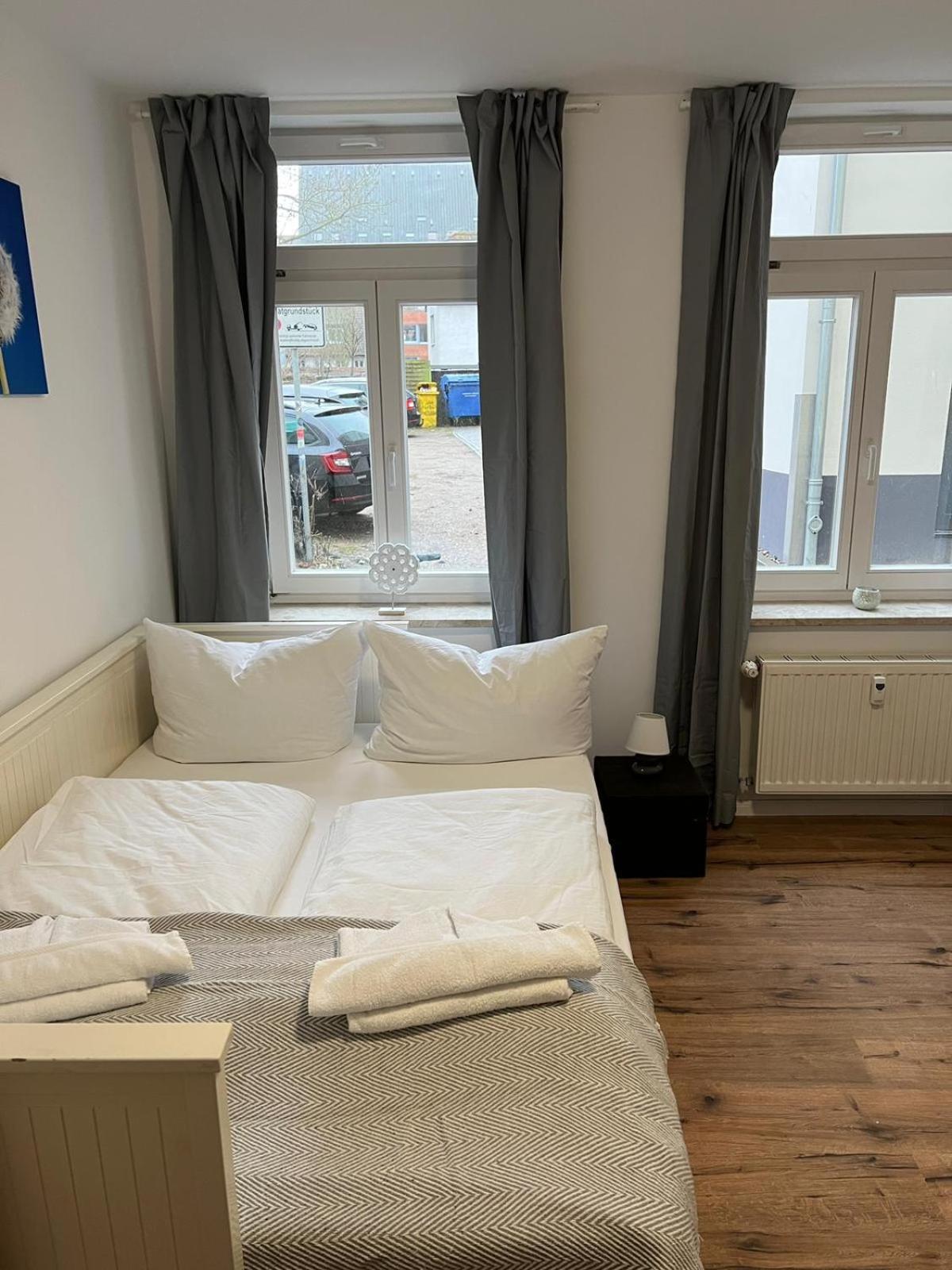 Apartment Bernstein Ruhig, Familienfreundlich Mit Garten Росток Екстериор снимка